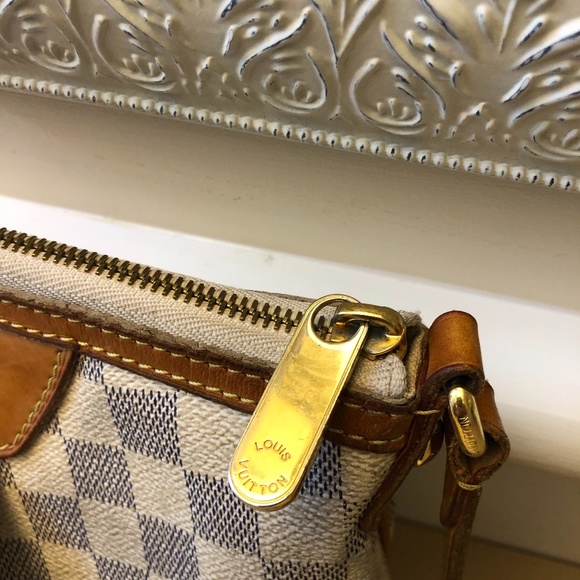 Louis Vuitton Siracusa Cross body - Picture 3 of 10